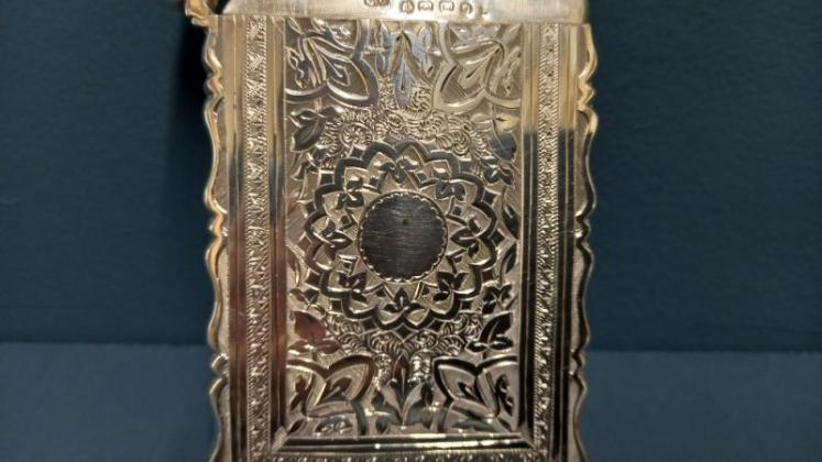 Victorian Engraved Silver Card Case - Image 3