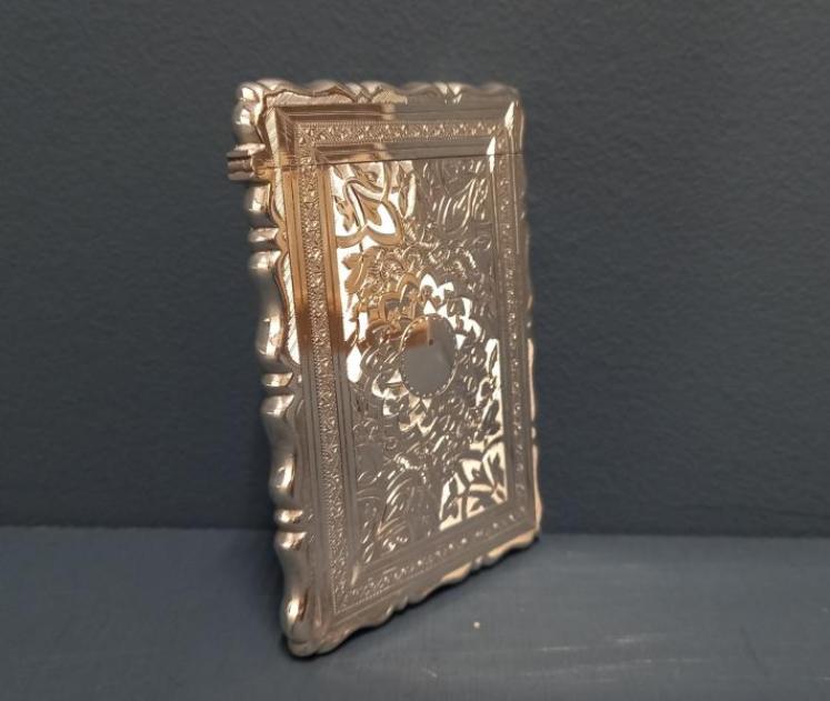 Victorian Engraved Silver Card Case - Image 4
