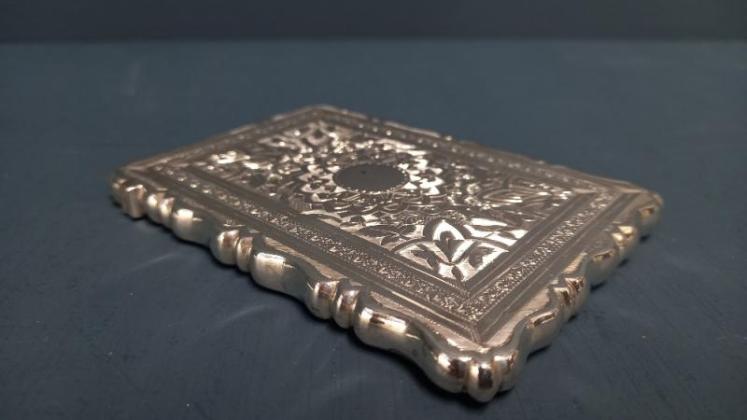 Victorian Engraved Silver Card Case - Image 7