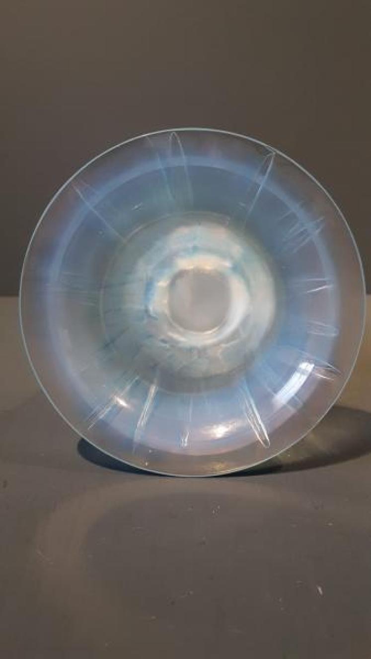 Rene Lalique Eucalyptus Flared Neck Vase - Image 7