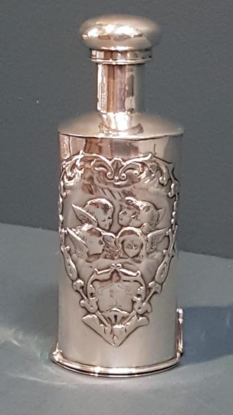 Silver Scent Bottle Cover by William Comyns - Image 1