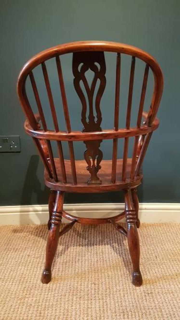 Early Victorian Yew Wood Windsor Chair - Image 5