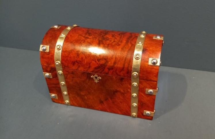 Mid Victorian Burr Walnut Dome Top Letter Casket - Image 1