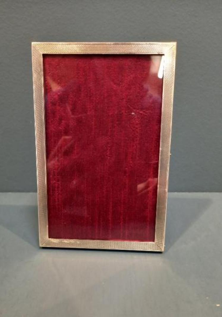 George V Engraved Silver Photo Frame - Image 2