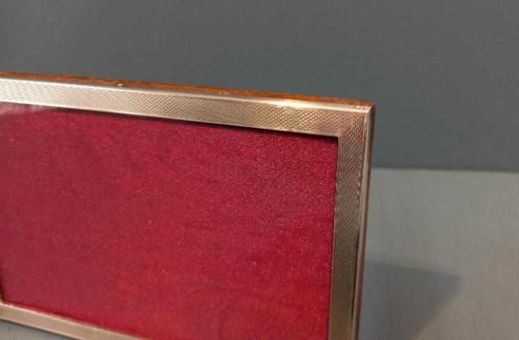 George V Engraved Silver Photo Frame - Image 3