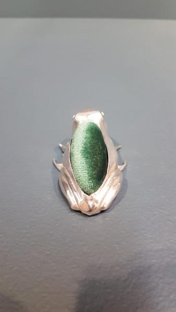 Edwardian Silver Frog Pin Cushion - Image 5