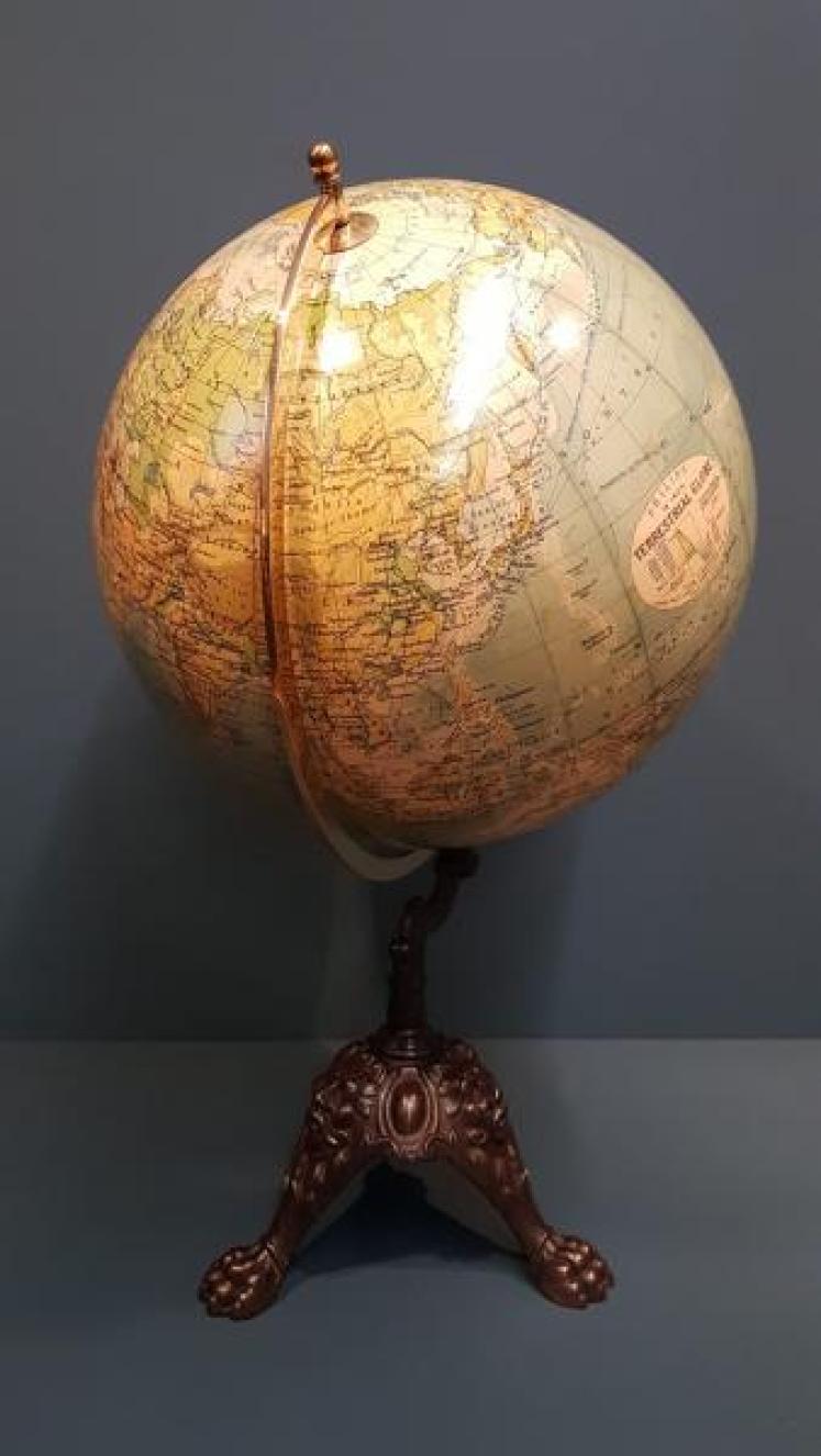 Outstanding Philips 14" Gesso Terrestrial Globe - Image 2