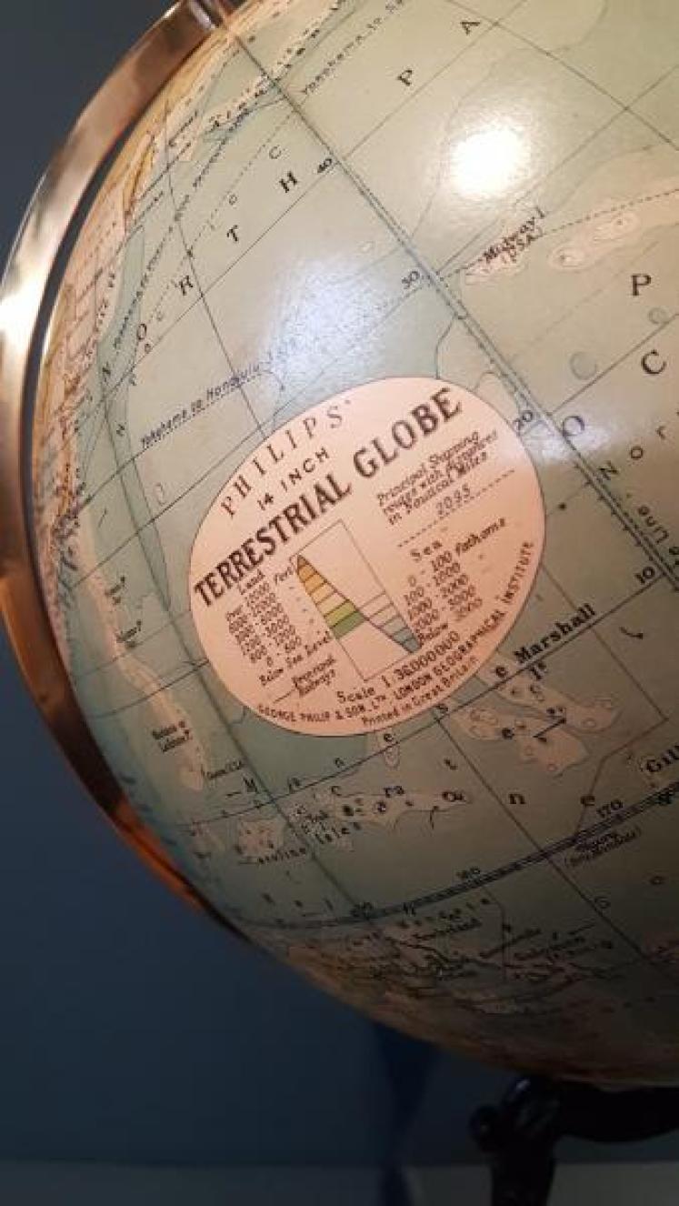 Outstanding Philips 14" Gesso Terrestrial Globe - Image 4