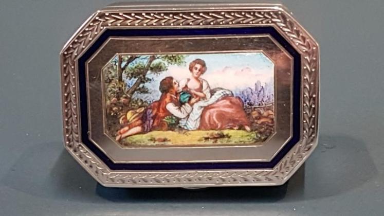Fine Quality Victorian Silver and Enamel Box - Image 2