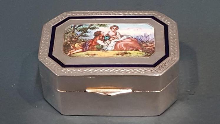 Fine Quality Victorian Silver and Enamel Box - Image 6