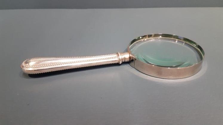 Silver Handle Magnifying Glass - Image 1