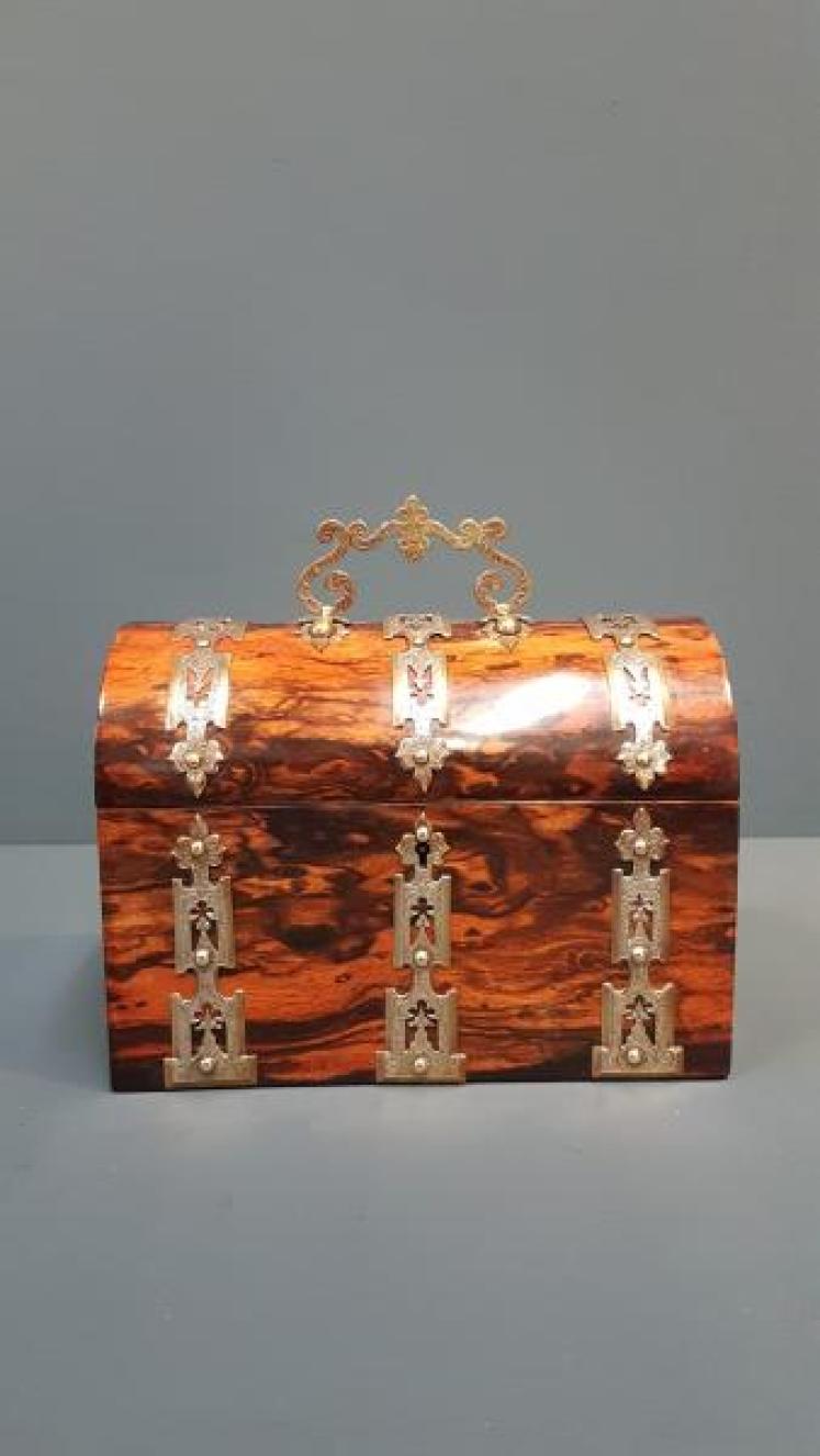 Outstanding Quality Early Victorian Coromandel Tea Caddy - Image 7