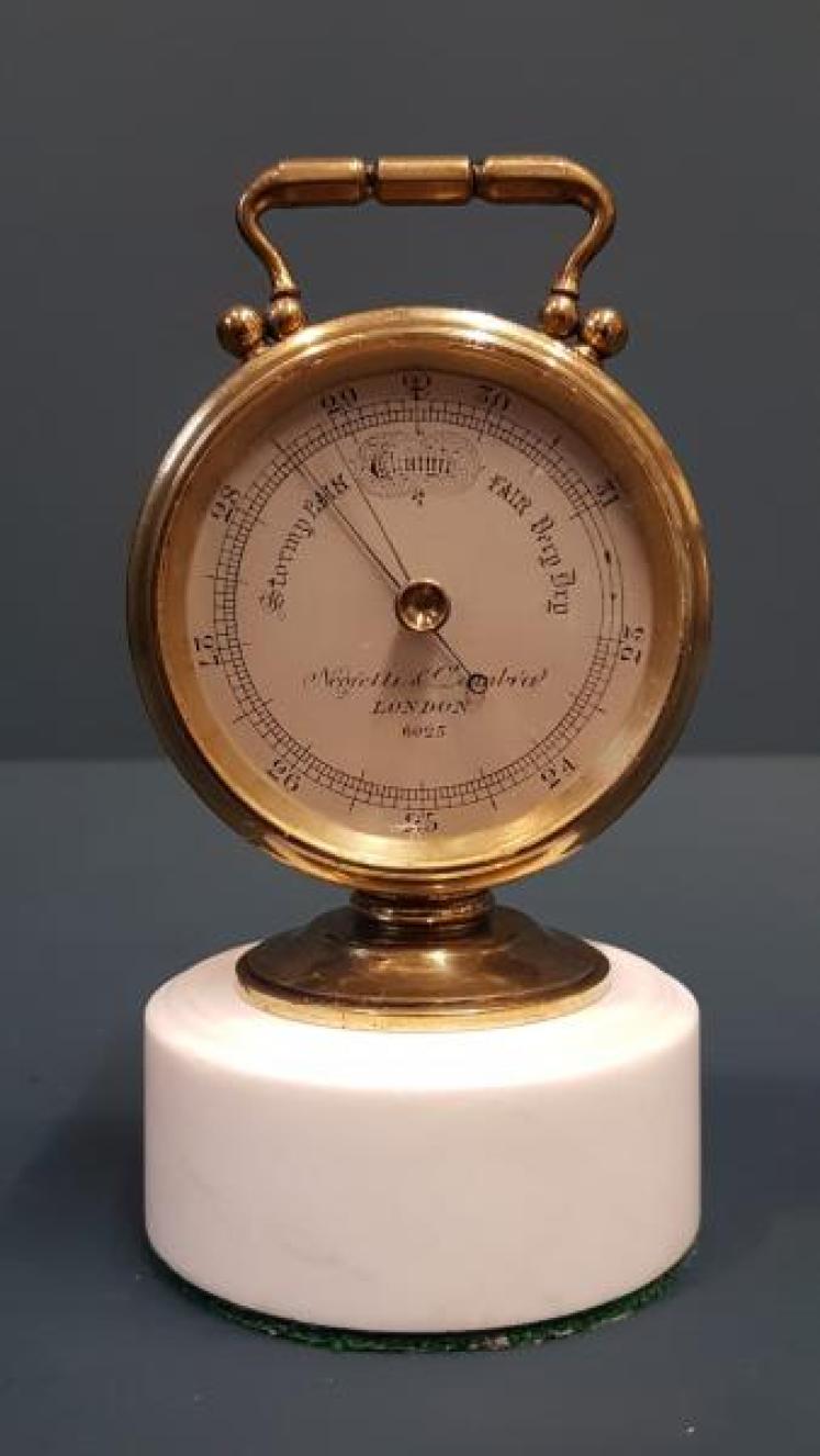 Negretti and Zambra Desk Top Barometer and Thermometer - Image 4