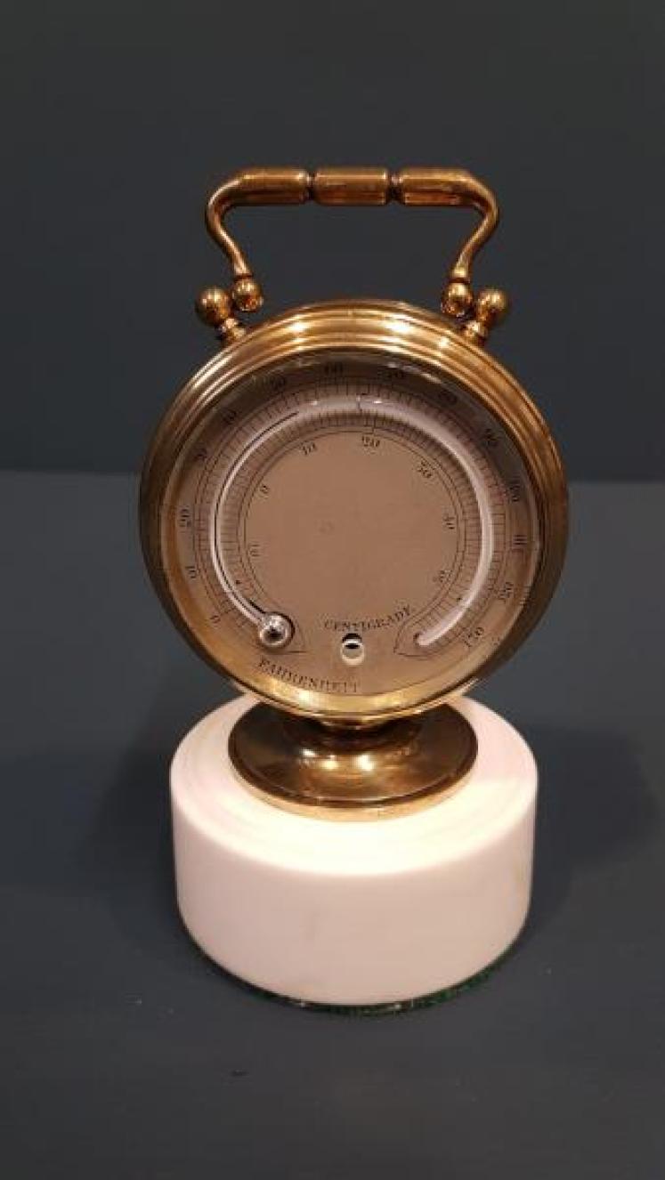 Negretti and Zambra Desk Top Barometer and Thermometer - Image 7