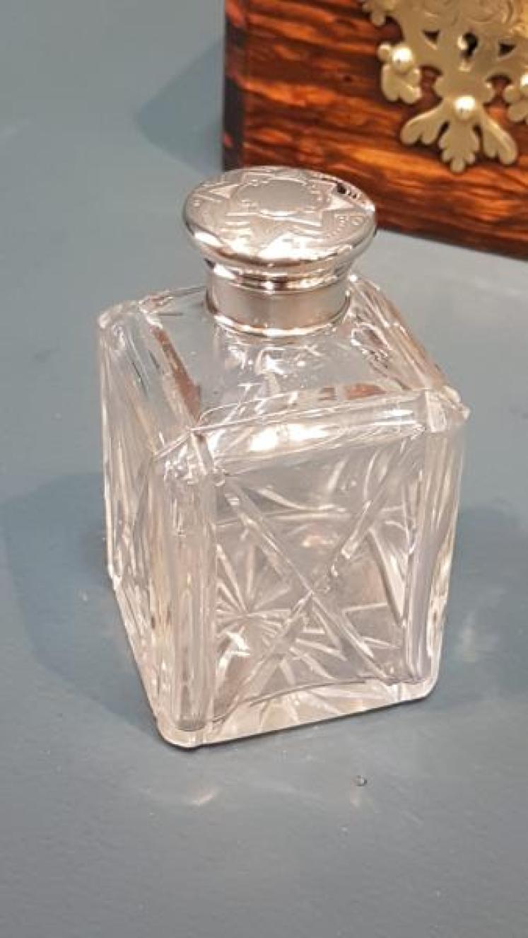 Victorian Coromandel Scent Box with Silver Top Bottles - Image 6