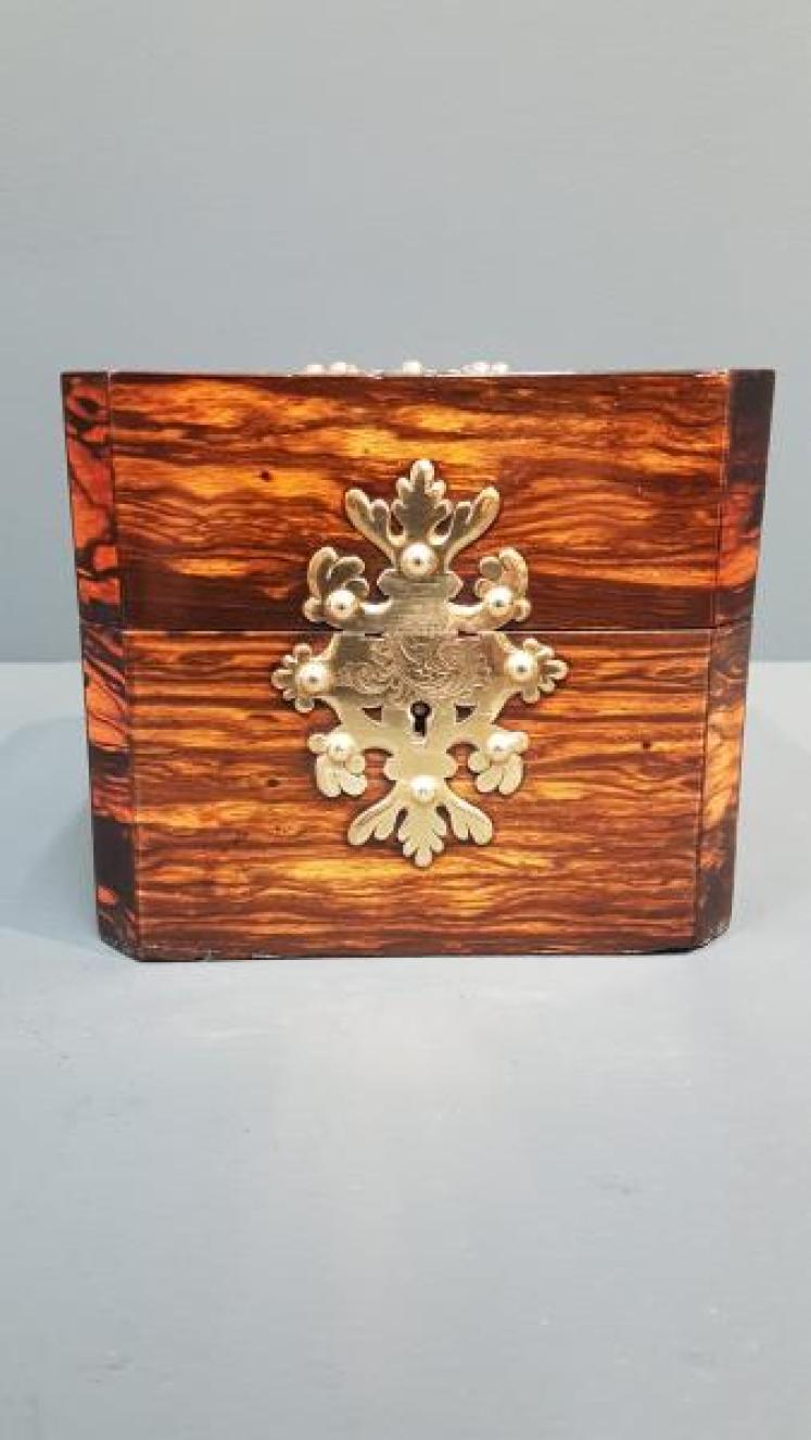 Victorian Coromandel Scent Box with Silver Top Bottles - Image 7