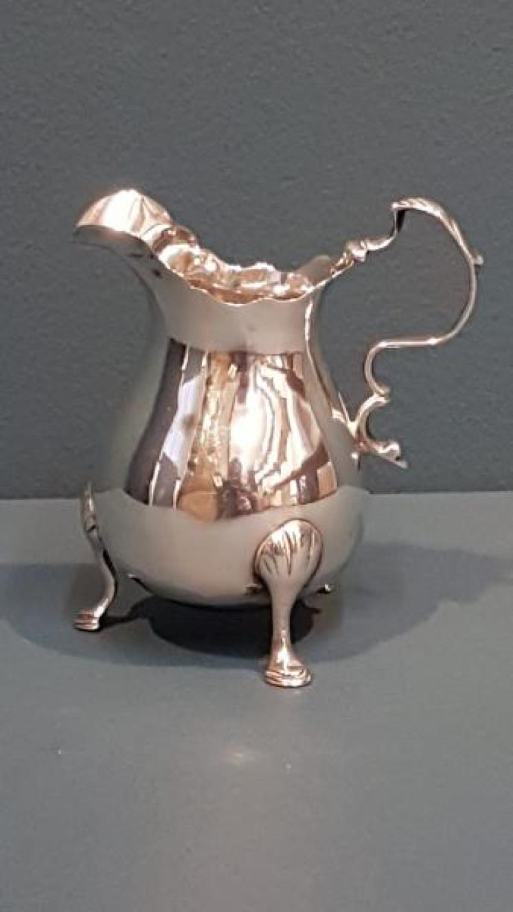 George II Silver Cream Jug - Image 1