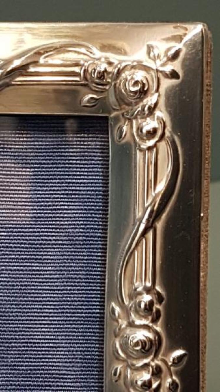 George V Silver Photo Frame - Image 4