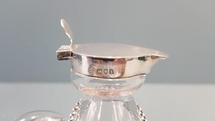 Hukin & Heath Silver Mounted Port Noggin - Image 5