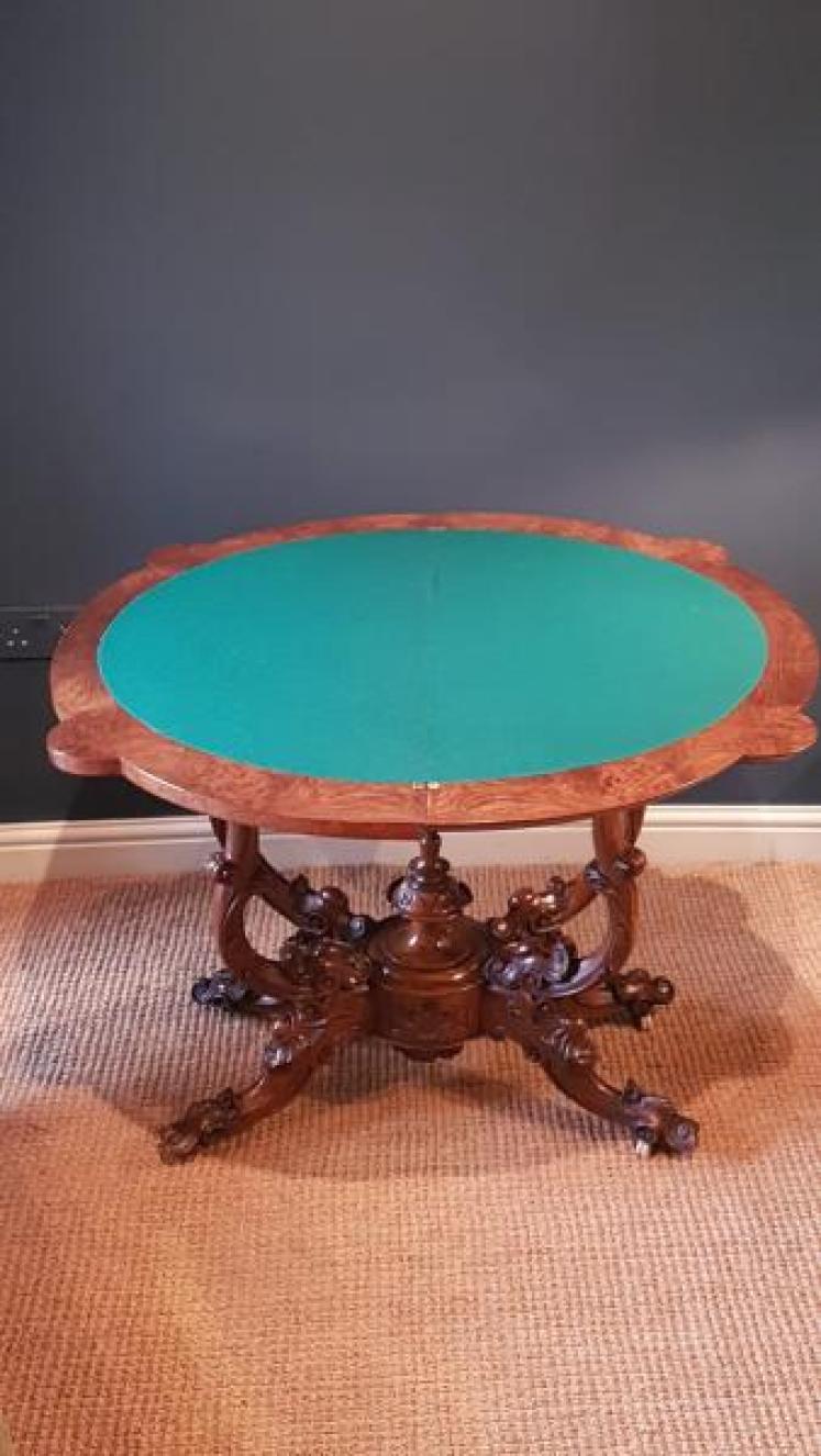 Fine Quality Mid Victorian Burr Walnut Gaming Table - Image 3