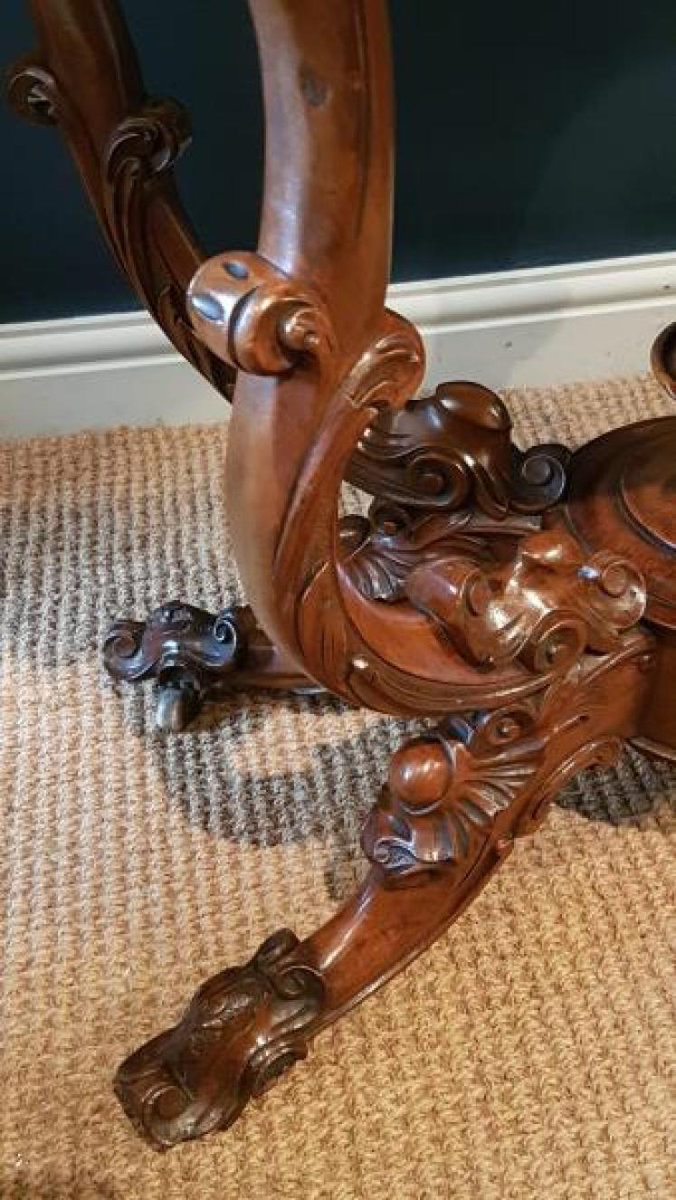 Fine Quality Mid Victorian Burr Walnut Gaming Table - Image 4