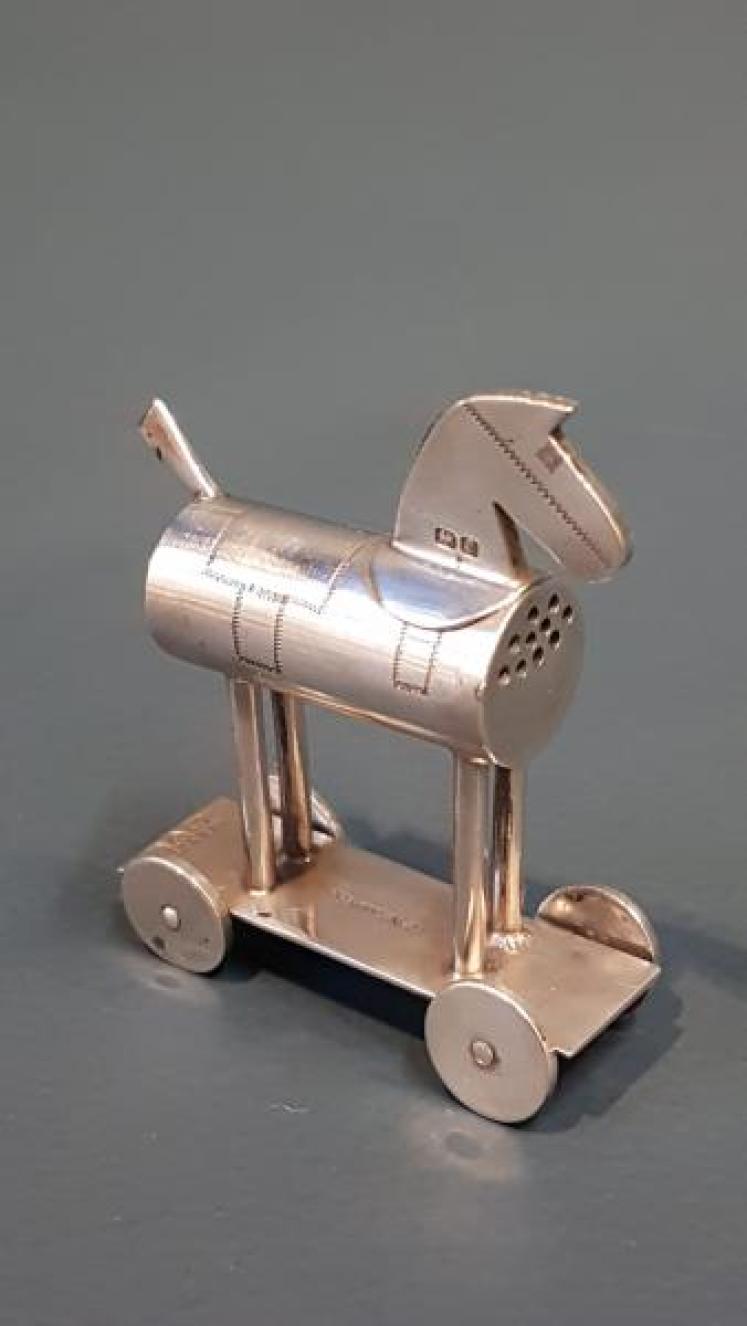 Rare Silver Hobby Horse Pepper - Image 1