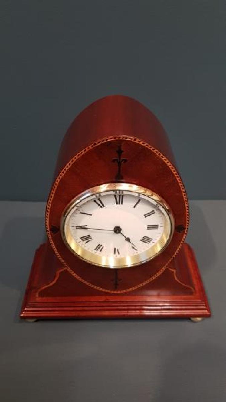 Fine Quality Elliptical Inlaid Mahogany Mantel Clock - Image 3
