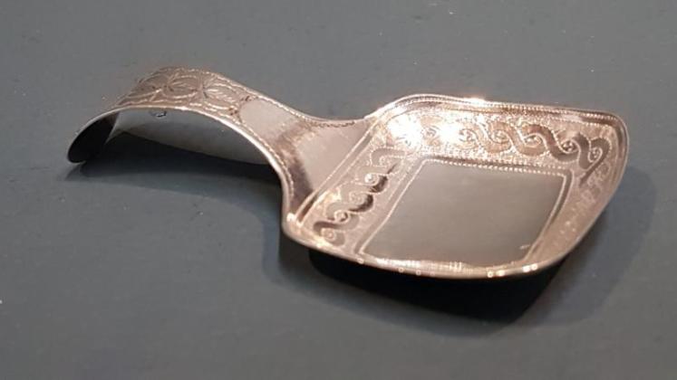 George III Silver Caddy Spoon - Image 1
