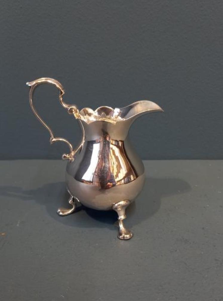 Fine George II Period Silver Cream Jug - Image 1
