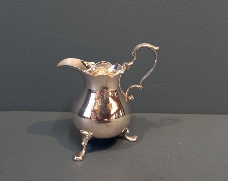 Fine George II Period Silver Cream Jug - Image 6