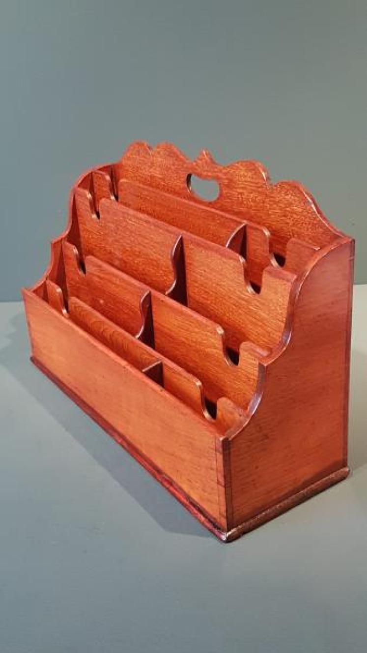 Large Victorian Walnut Waterfall Letter Rack - Image 3