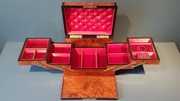 Large Victorian Fold Out Jewellery Box - Image 5