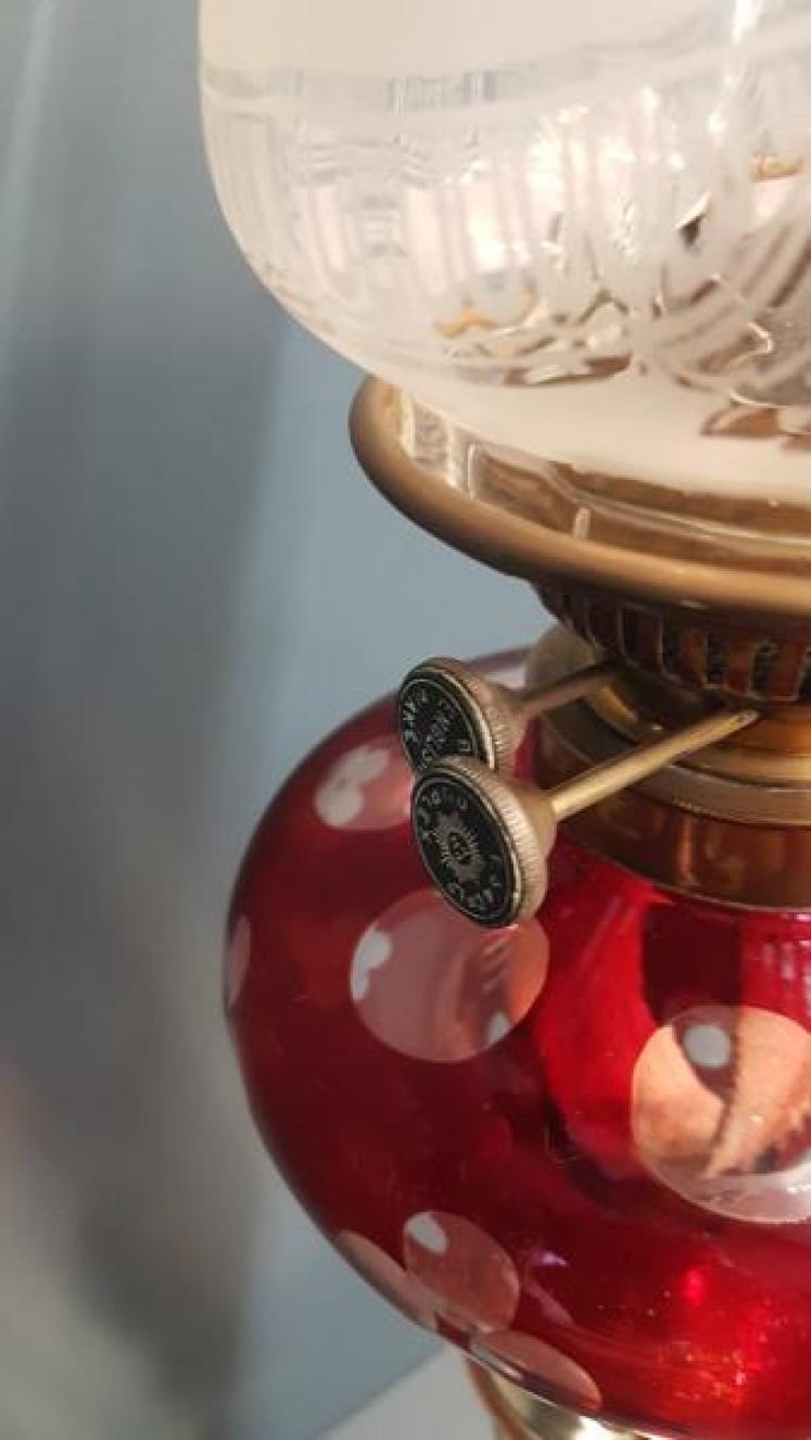 Superb Victorian Ruby Glass Reservoir Oil Lamp - Image 2