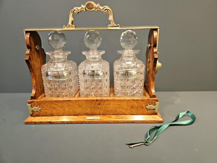 Superb Victorian Oak Three Bottle Tantalus - Image 5