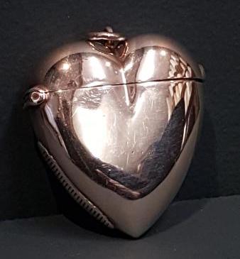 Victorian Silver Heart Shaped Vesta Case