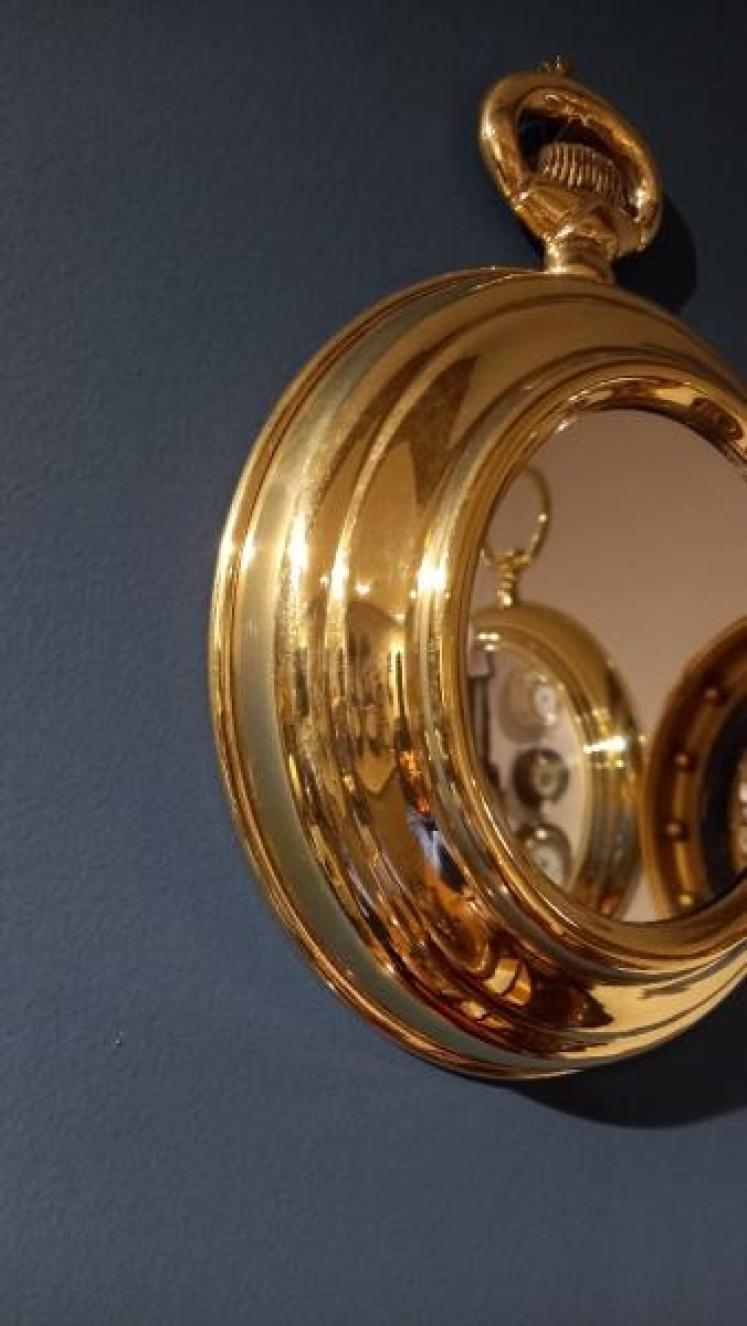 Stylish 1930's Brass Pocket Watch Style Wall Mirror - Image 5