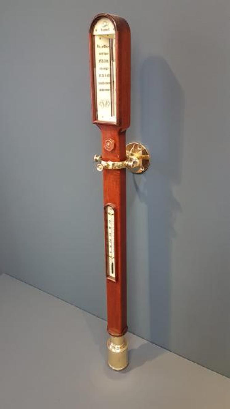 Russell Marine Barometer and Gimbal - Image 6
