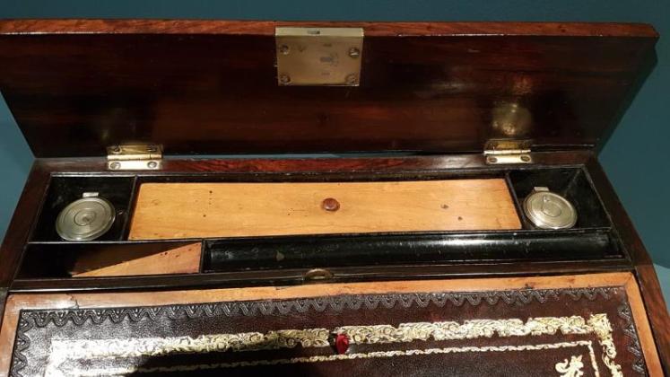 Regency Rosewood Writing Slope - Image 6
