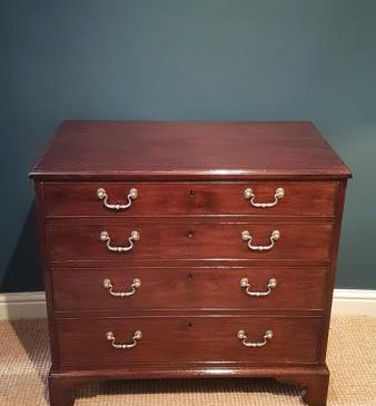 Small George III Mahogany Chest of Drawers