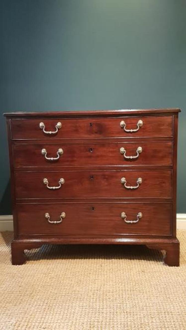 Small George III Mahogany Chest of Drawers - Image 6