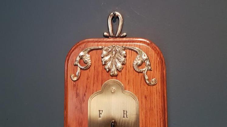 Edwardian Oak Thermometer and Paper Clip - Image 6