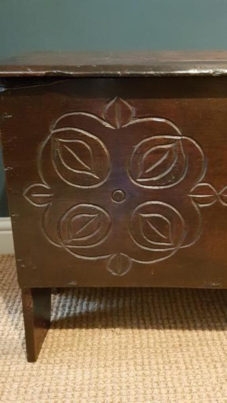 Period Oak Sword Box - Image 5