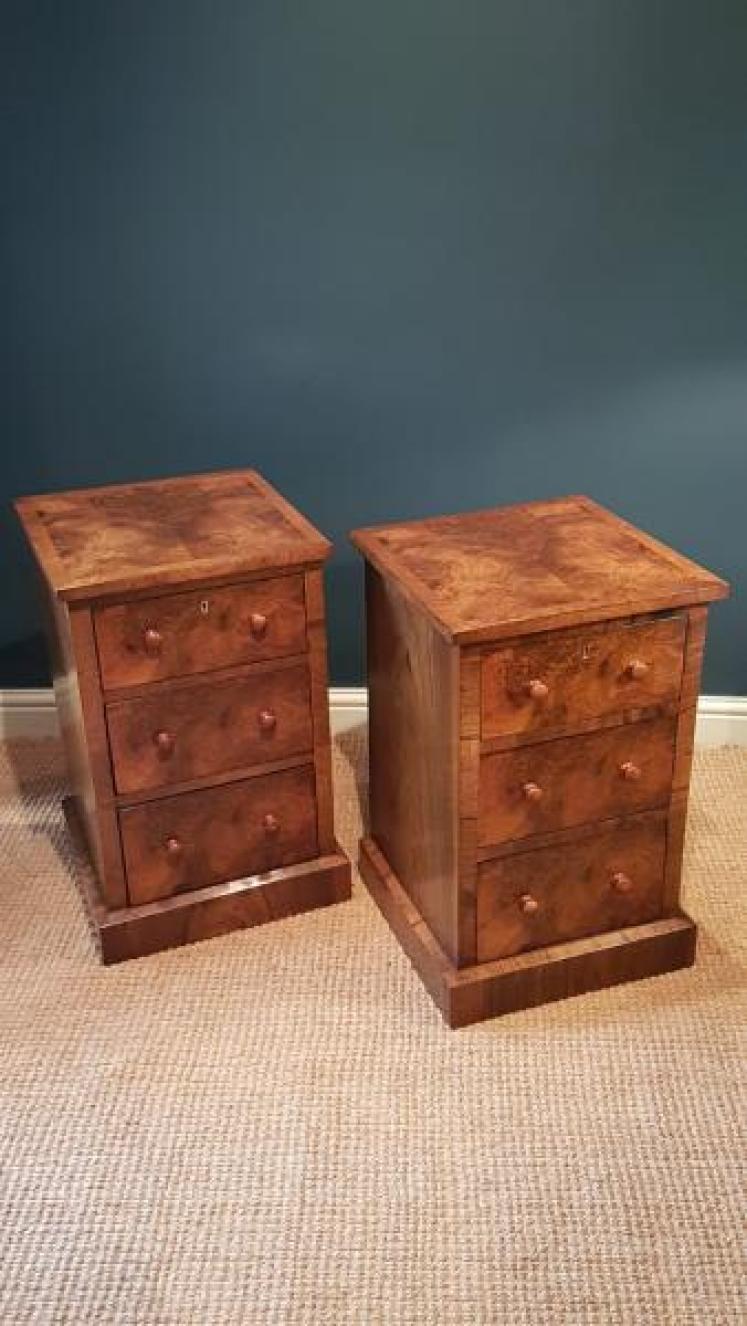 Matching Pair of Victorian Burr Walnut Bedside Chests - Image 1