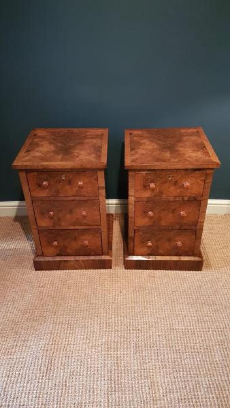 Matching Pair of Victorian Burr Walnut Bedside Chests - Image 7