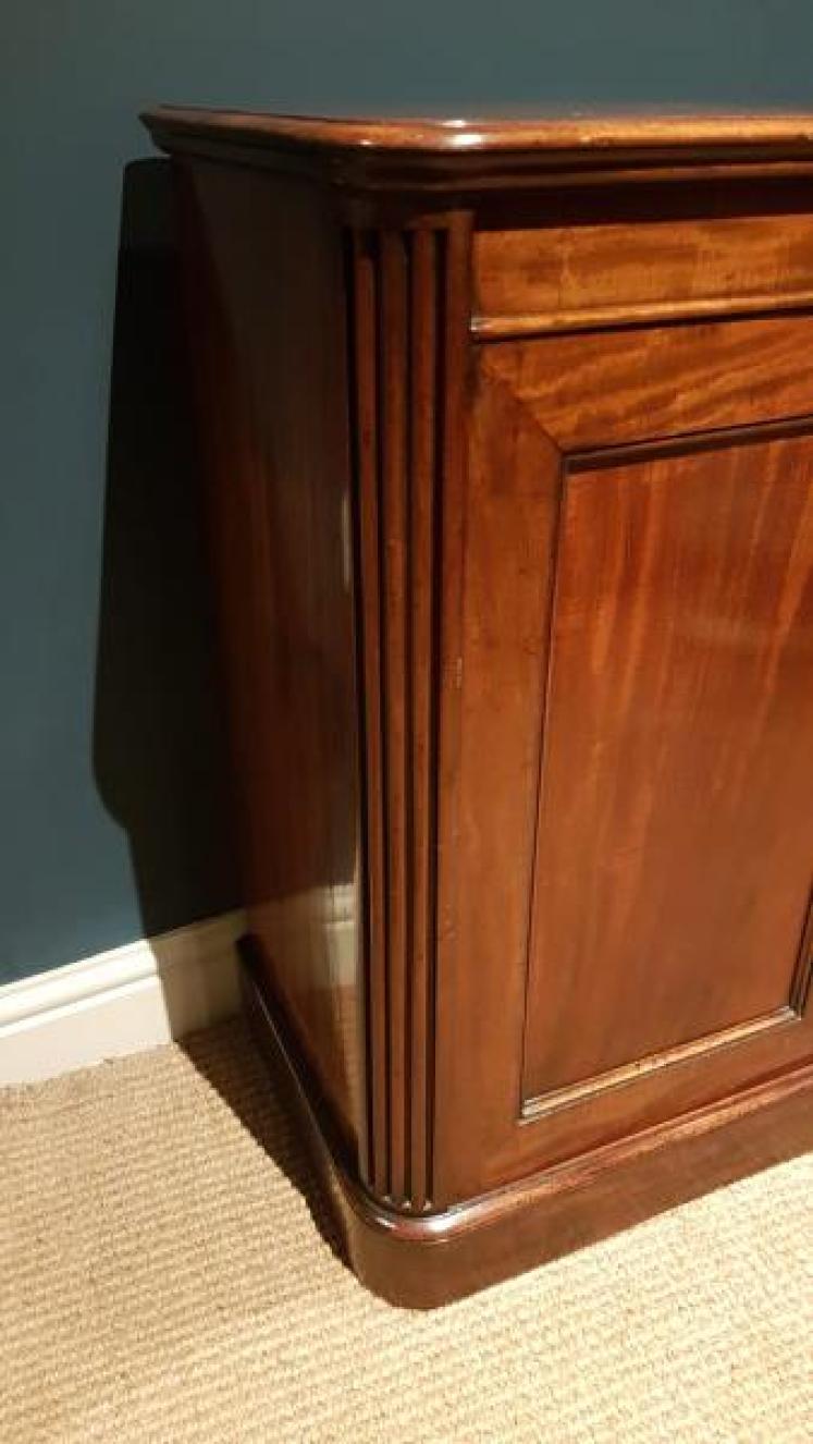 Regency Mahogany Gillow Style Bookcase - Image 5