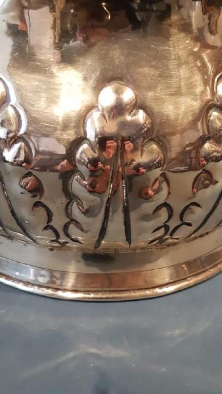 Victorian Embossed Brass Planter - Image 5