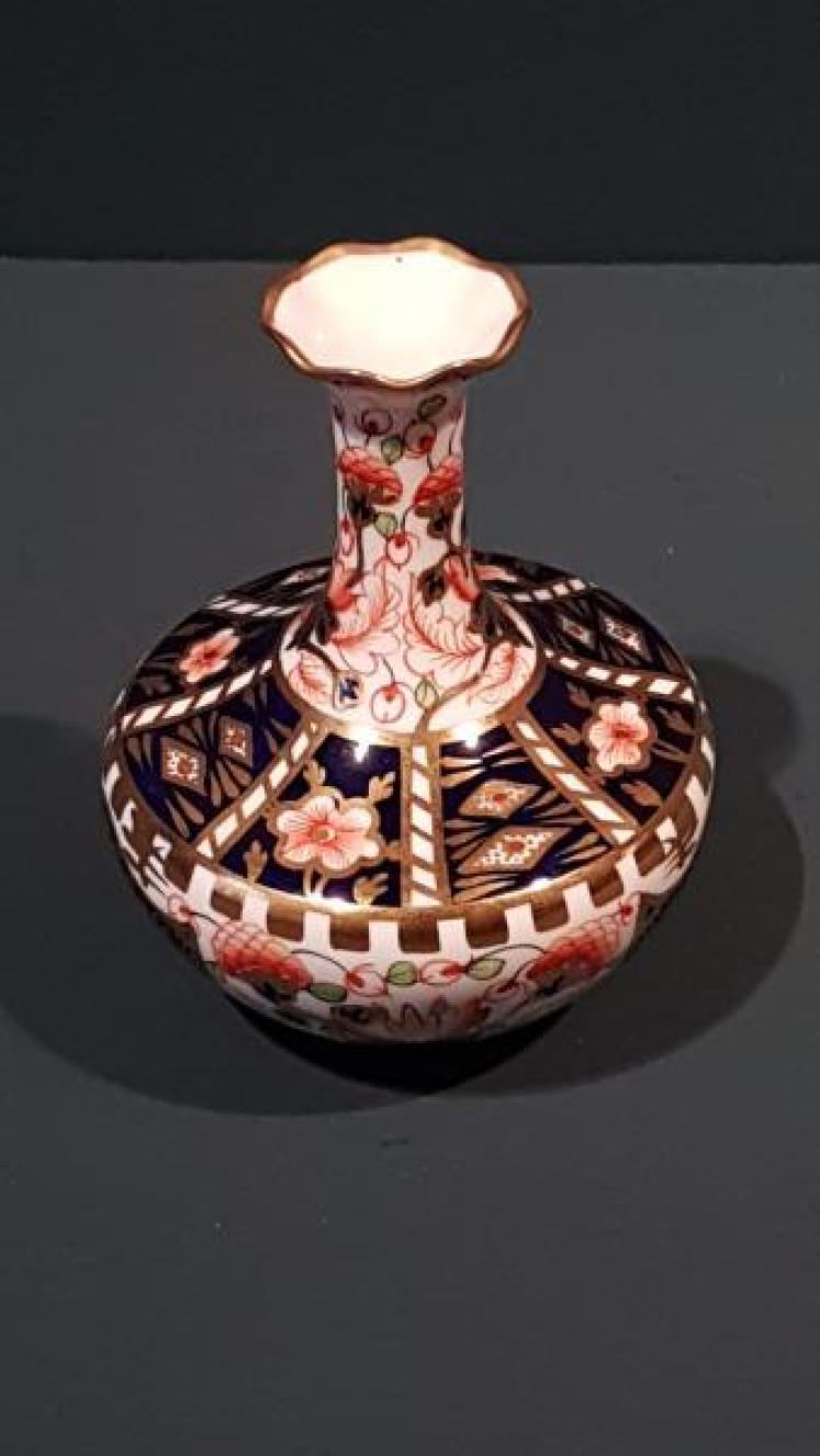 Royal Crown Derby Imari Vase - Image 6