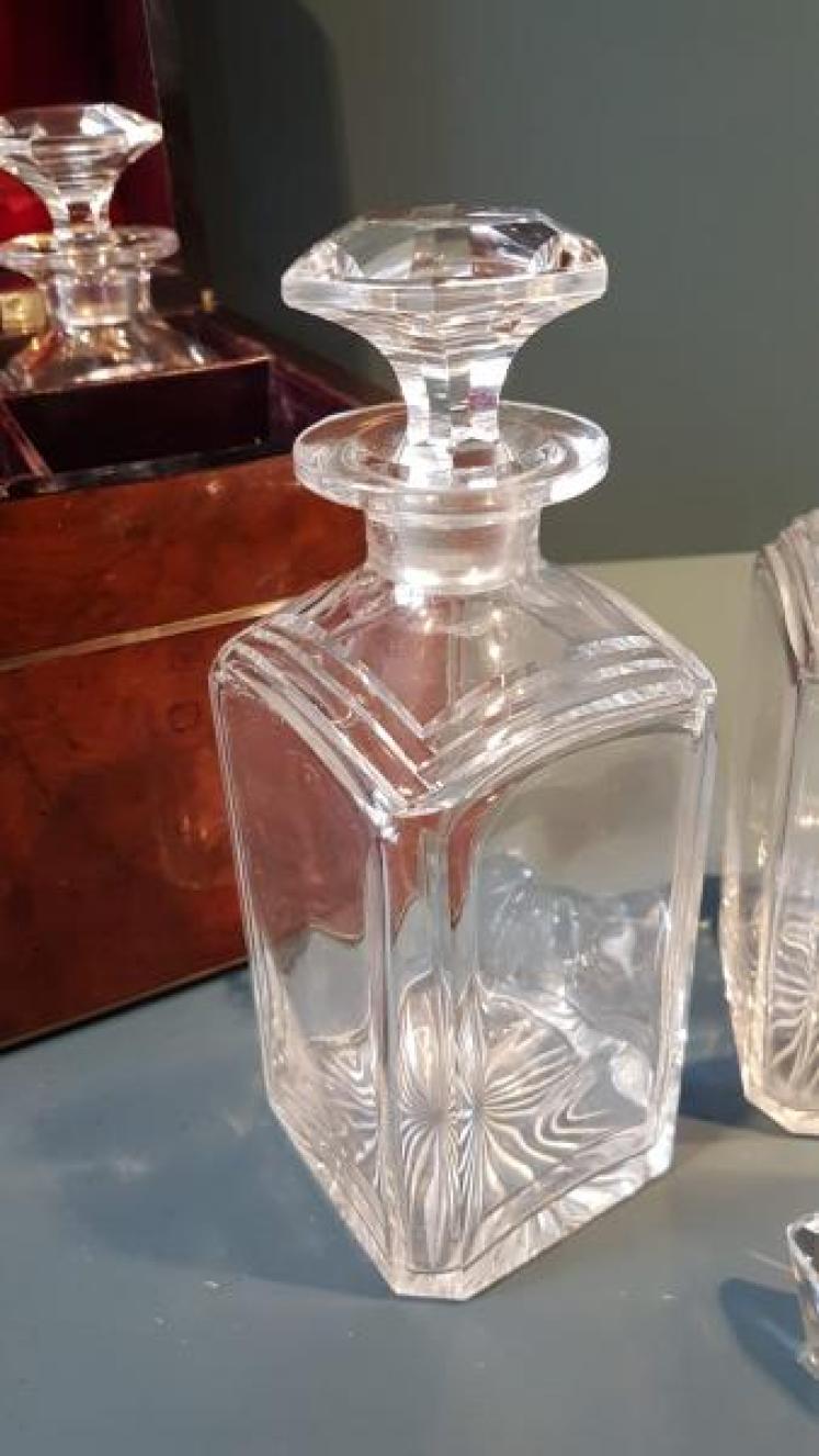 Early Victorian Walnut Decanter Box - Image 3