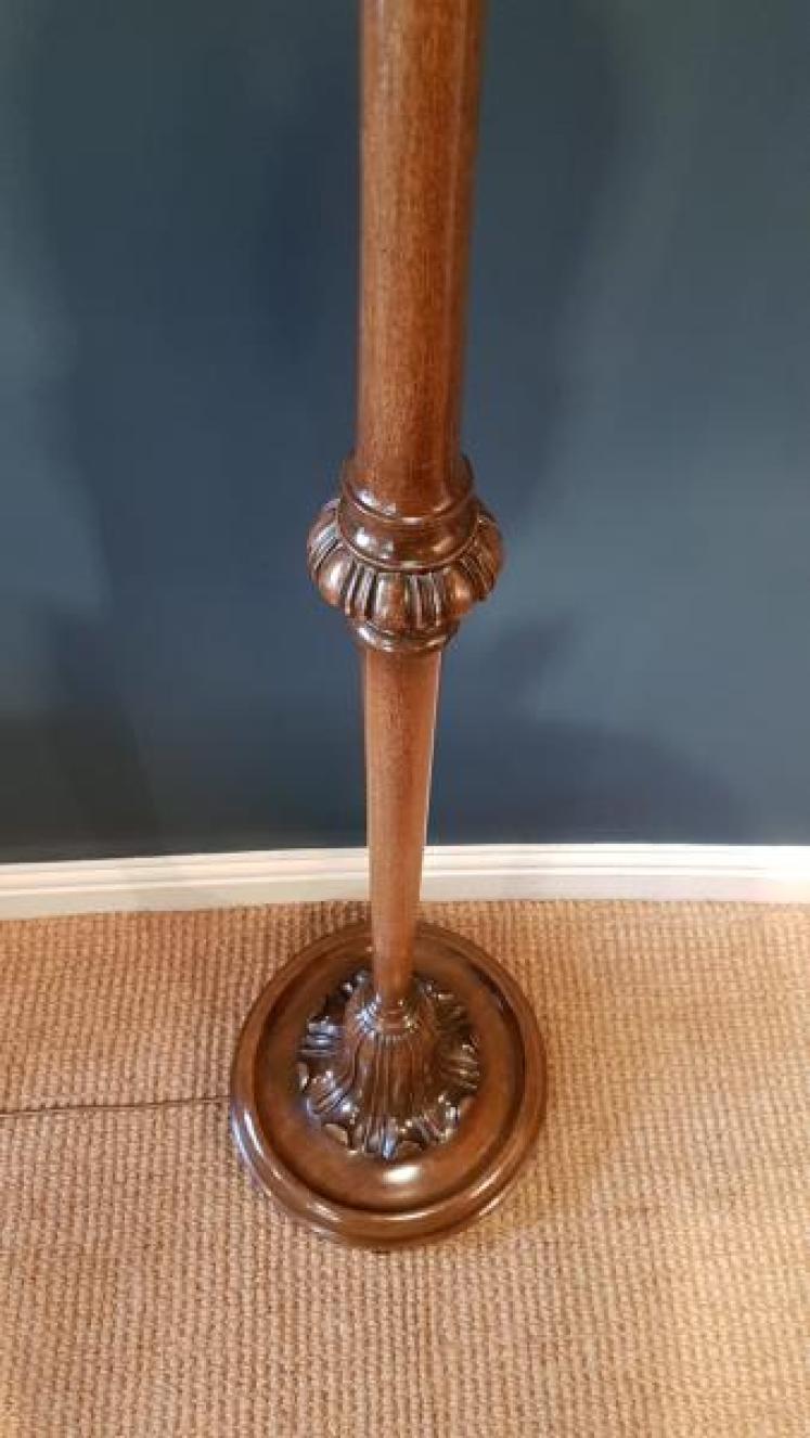 Superb Edwardian Walnut Lamp Standard - Image 5