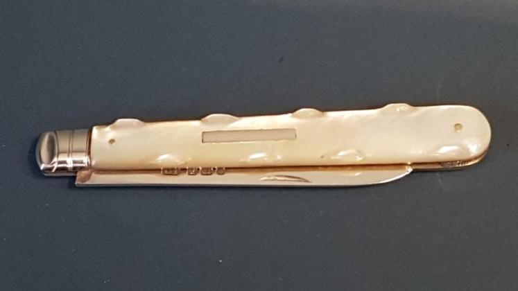 Victorian Silver and Mother of Pearl Pen Knife  - Image 7